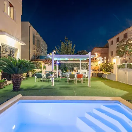 Maryse Avec Piscine Privative סן-לורן-דה-לה-סלאנק